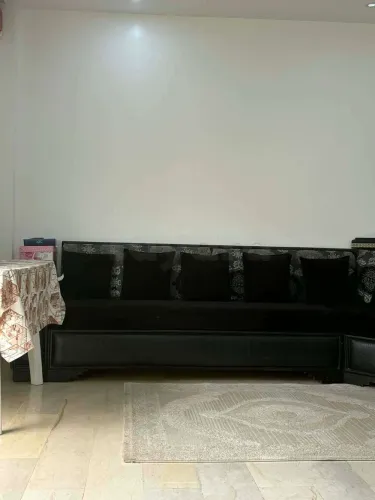 Un salon Marocain neuf en noir à Bardo