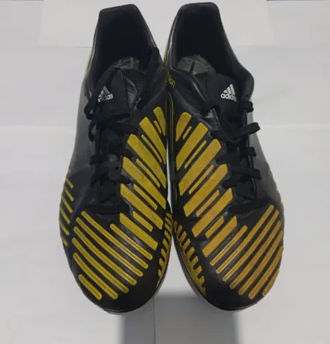 Crampons de foot Adidas Predator