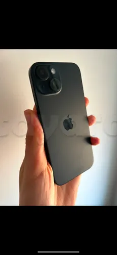 iPhone 15 256G batterie 100% cycle 2 fois sous garantie avec facture prix 1890d tel 20172643