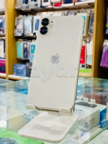 IPHONE 11 WHITE 64Go Etat Origine utilisée