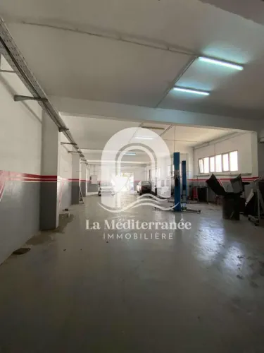 Local commercial à Ben Arous 93330182
