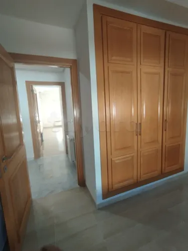 S3 haut standing a la soukra avec pkg sous sol