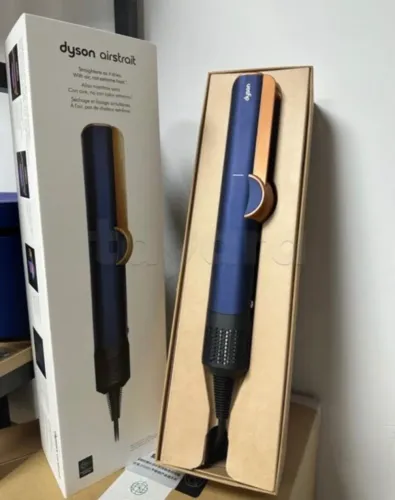 dyson airstrait