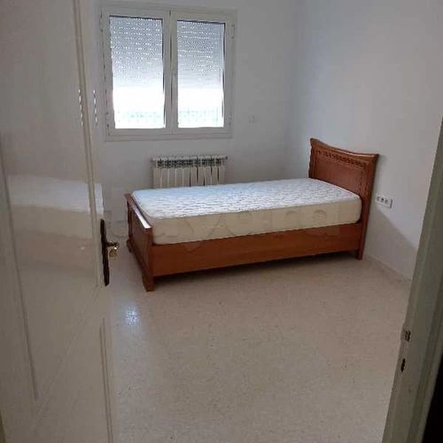 A louer : Etage de villa S+3 à Rades Meliene.