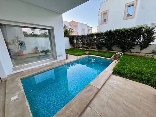 a louer villa indépendant a la soukra