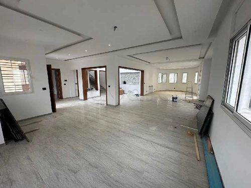 À louer villa jamais habité à ennasr