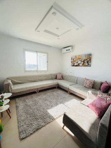 A vendre  S+3 a Ennkhilet