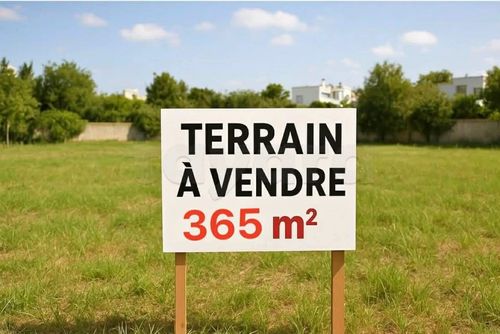 A Vendre Terrain Viabilisé  au Jardins El Menzah2