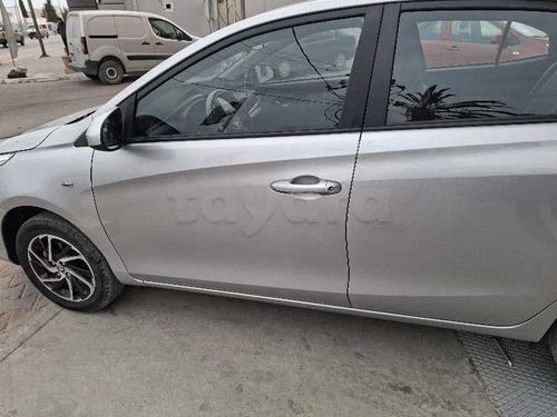 à vendre Toyota yaris sedan