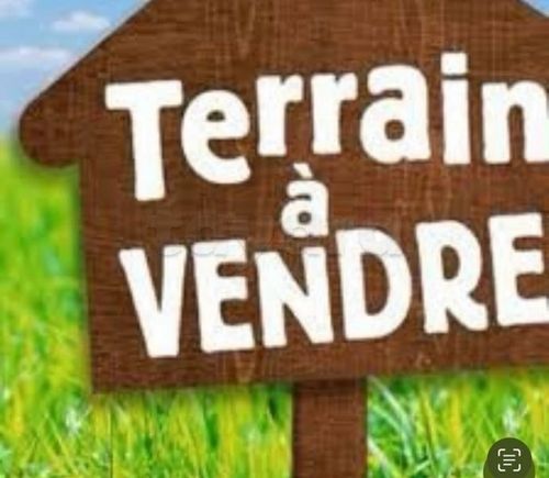 a vendre un terrain de 320m a jardin menzah 2