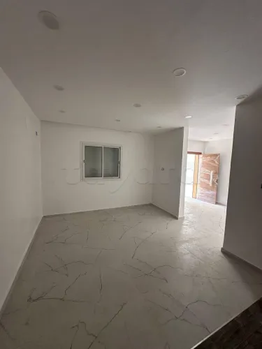 Appartement titre bleu individuelle en zone urbaine prés de la mer à vendre