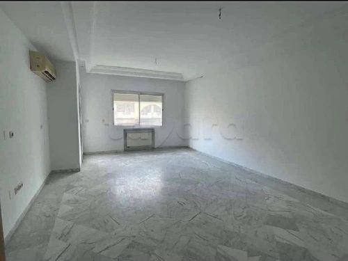 📍 ENNASR 2 : APPARTEMENT S+3  À VENDRE