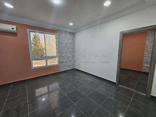 ENNASR 2 : BUREAU À LOUER