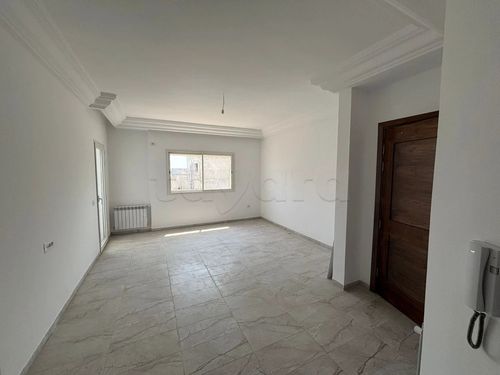 etage de villa s3 hst a borj bacouche wb4336