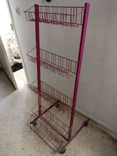 Etagére boutique 1m.50        tel: 56153865