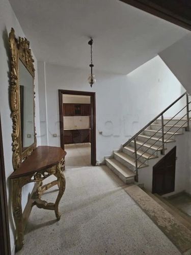 📍 GHAZELA – UNE VILLA S+4 À VENDRE