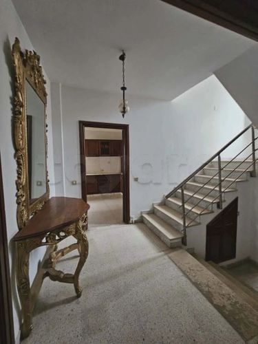 📍 GHAZELA – UNE VILLA S+4  À VENDRE