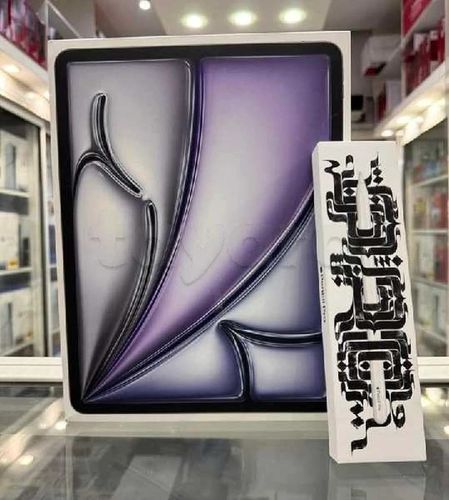 ipad air 7 13" cacheté