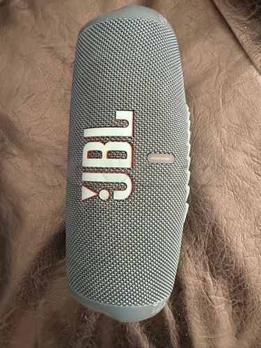 JBL speaker charge 5