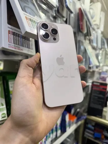 iPhone 16 Pro max 256G 99% comme neuf avec facture et garantie boutique prix 2999d
tel 20172643 
Dream Phone marsa