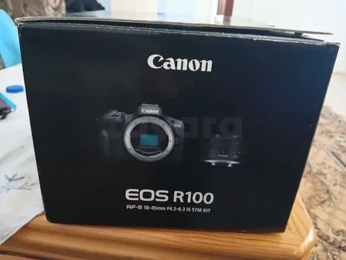 caméra canon EOS RS100