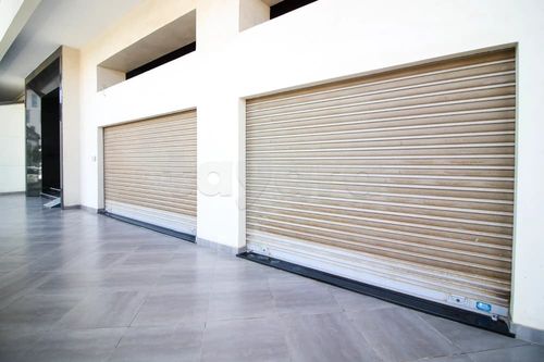 Local commercial de 239 m² – Jardins de Carthage