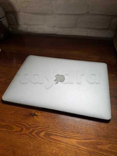 MacBook Air (A1466, 13”)