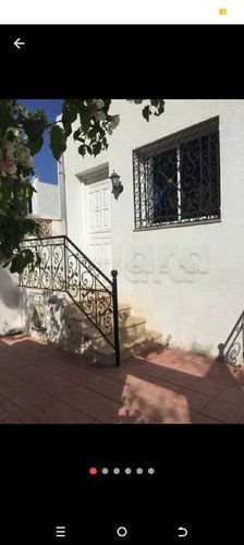 Maison a louer    numéro du contact 52452051