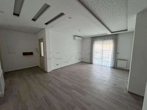 📍MENZAH 9 C : APPARTEMENT S+2 À LOUER