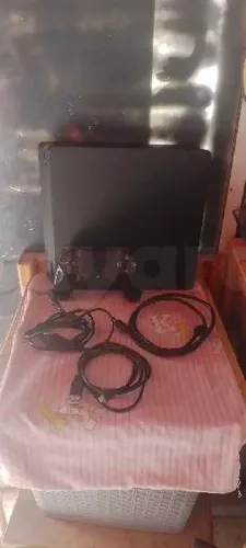 ps4 slim patché 1 tera 20 jeux