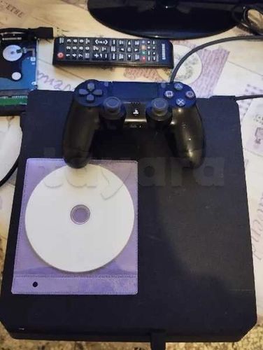 PS4 slim patché stockage 1 tera