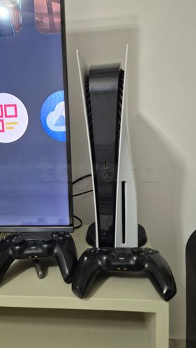 Ps5 Occasion avec deux manette + FC26 Digital