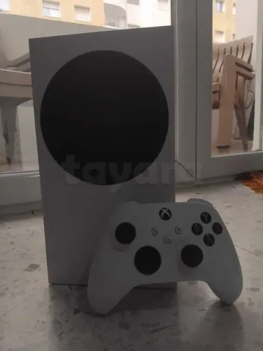 Xbox series s avec mannette