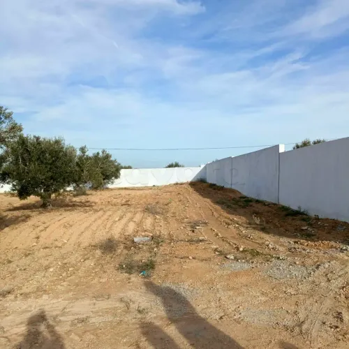 فرصصة للبيع 600م قريب من ياسمين الحمامات 99958728