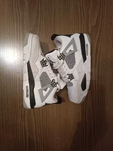 Jordan 4 White Military Black
