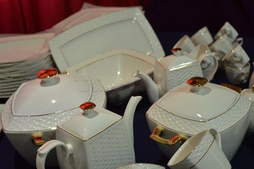 service Cristal & plateaux,Ménagère...