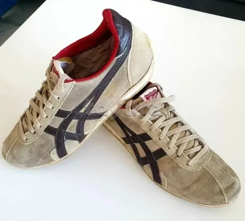 ASICS TIGER ONITSUKA daim POINTURE 42