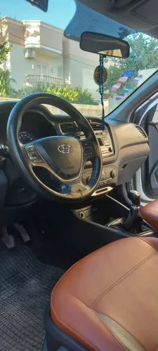 Huyndai i20