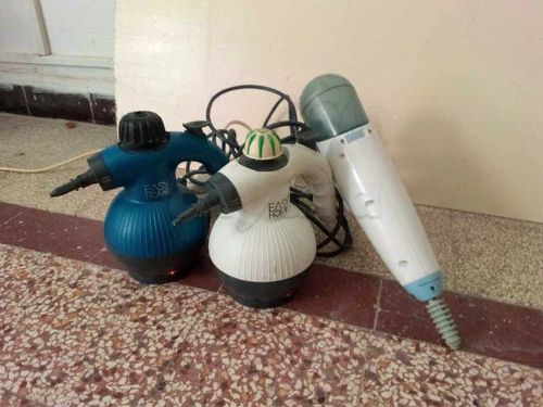 venant d'Allemagne 3 nettoyeurs vapeur