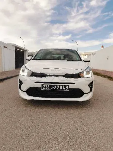 kia Rio Boite Auto premier main