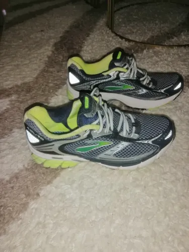 espadrille trés bon etat