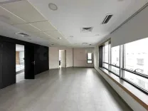 A louer immeuble 5 niv 3150 m² aux Berges Du Lac 2