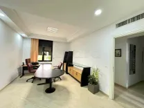 A louer bureau 3 pièces au RDC à El Menzah 1