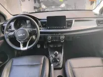 KIA RIO PRESTIGE PREMIÈRE MAIN EN ÉTAT NEUF BOÎTE MANUELLE