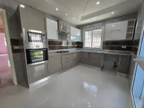 Villa de 400 m² sur un terrain de 597 m²