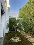 AL Belle Villa avec jardin et piscine la soukra