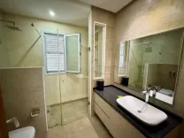 a louer villa indépendant a la soukra