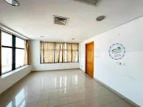 A louer immeuble 4000m² 55 pièces moderne au Lac 3