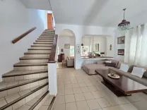 A louer une villa meublée avec piscine à la Marsa