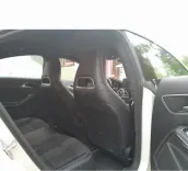 Une belle voiture de luxe Mercedes CLA 180